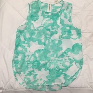 Mint green tee